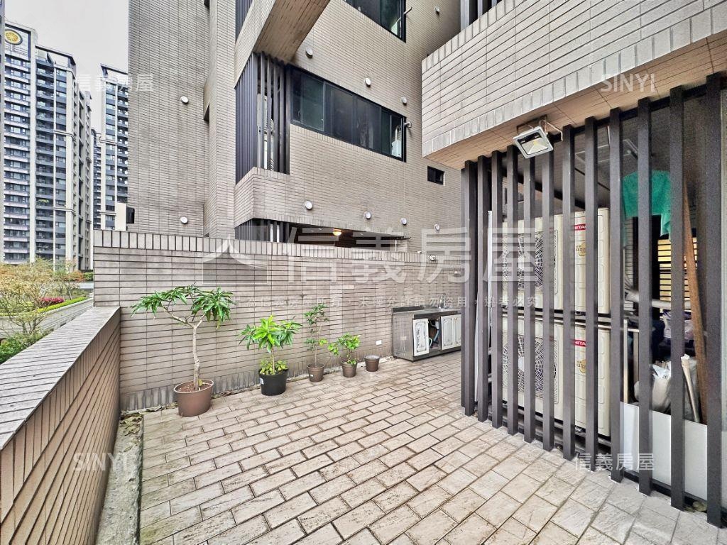 錸儷‧稀有精美露臺戶房屋室內格局與周邊環境