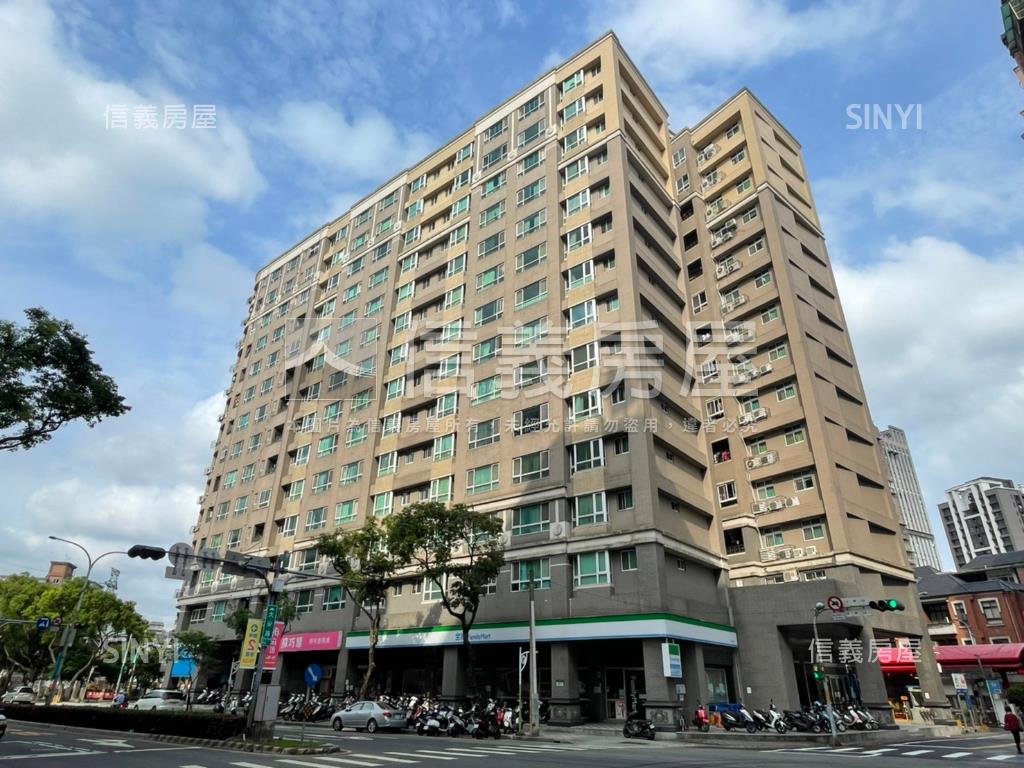 專任．綠園道溫馨三房車位房屋室內格局與周邊環境