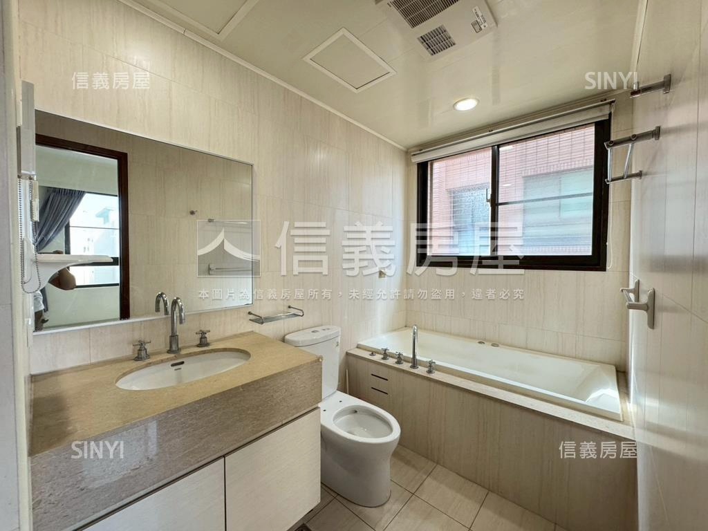 睿海溫馨三房車位房屋室內格局與周邊環境