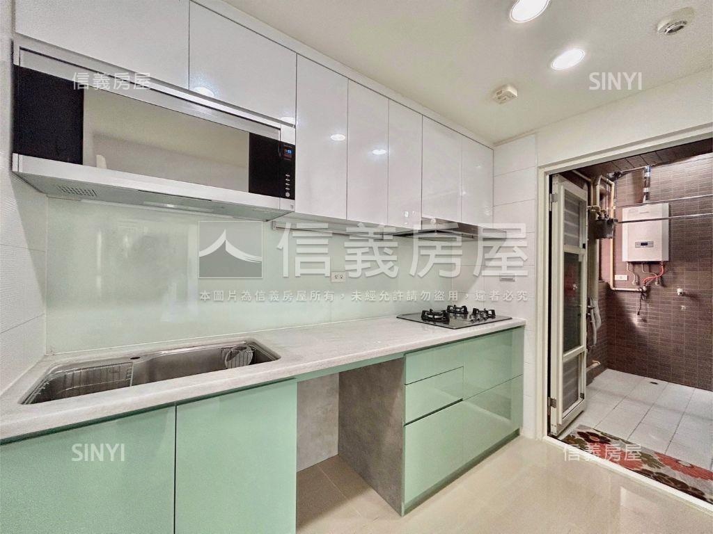 睿海高樓採光三房車位房屋室內格局與周邊環境