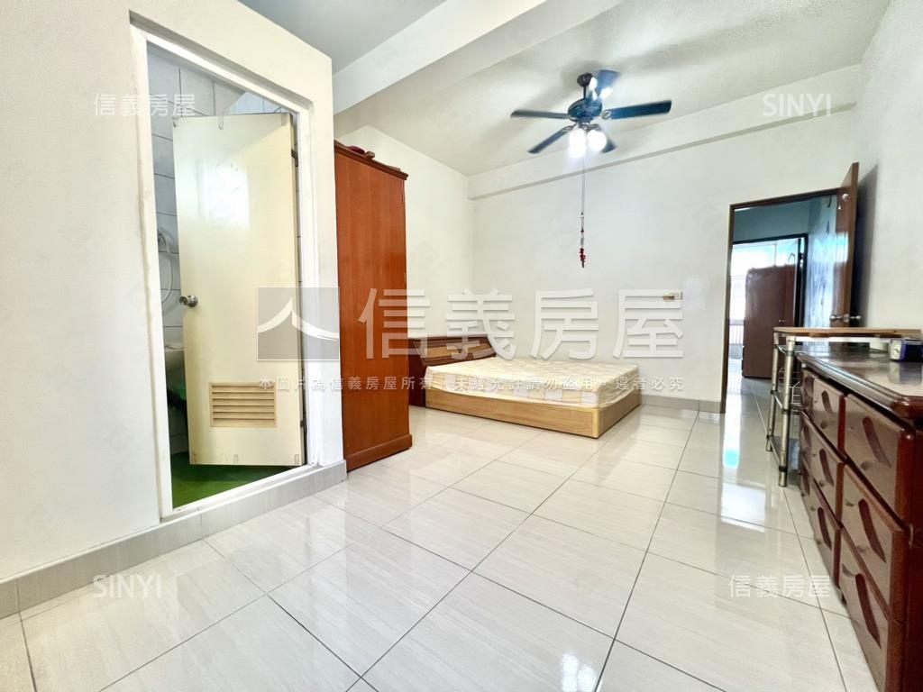中華商圈陽光美透天房屋室內格局與周邊環境