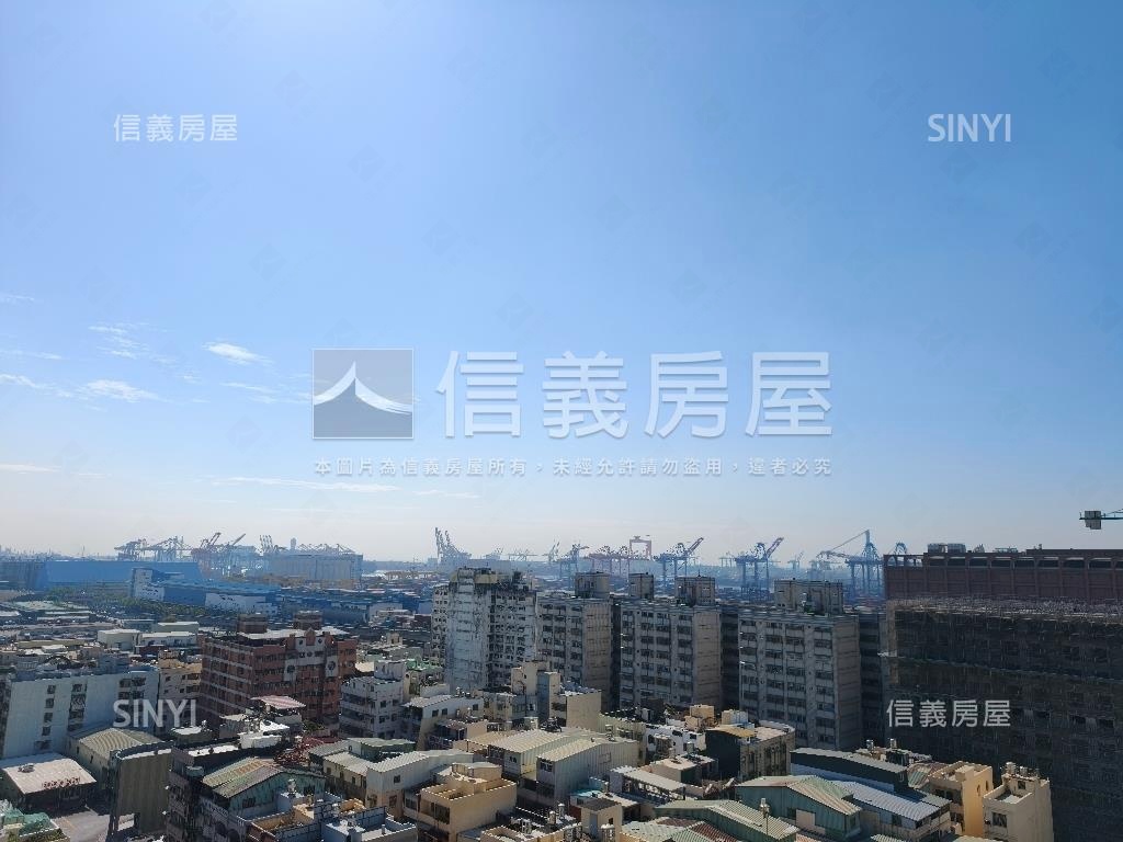 高雄港企業廣場車位辦公室房屋室內格局與周邊環境