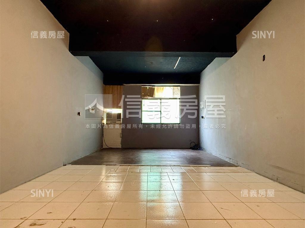 近輕軌騎樓公寓１＋２樓房屋室內格局與周邊環境