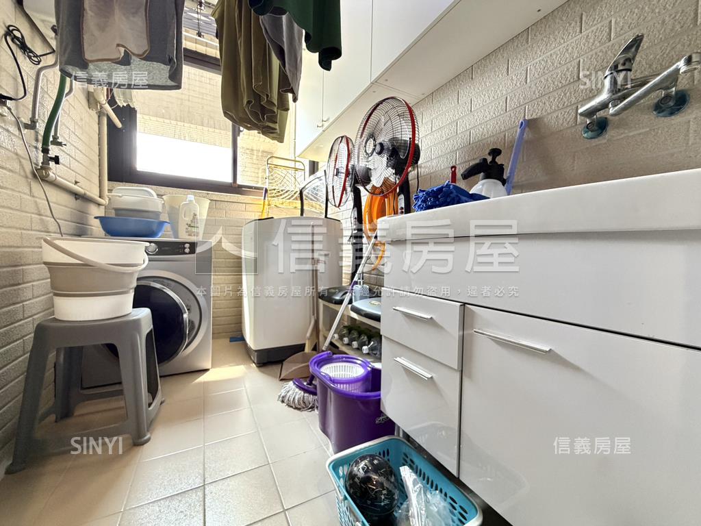 中港層峰百萬裝潢三房平車房屋室內格局與周邊環境
