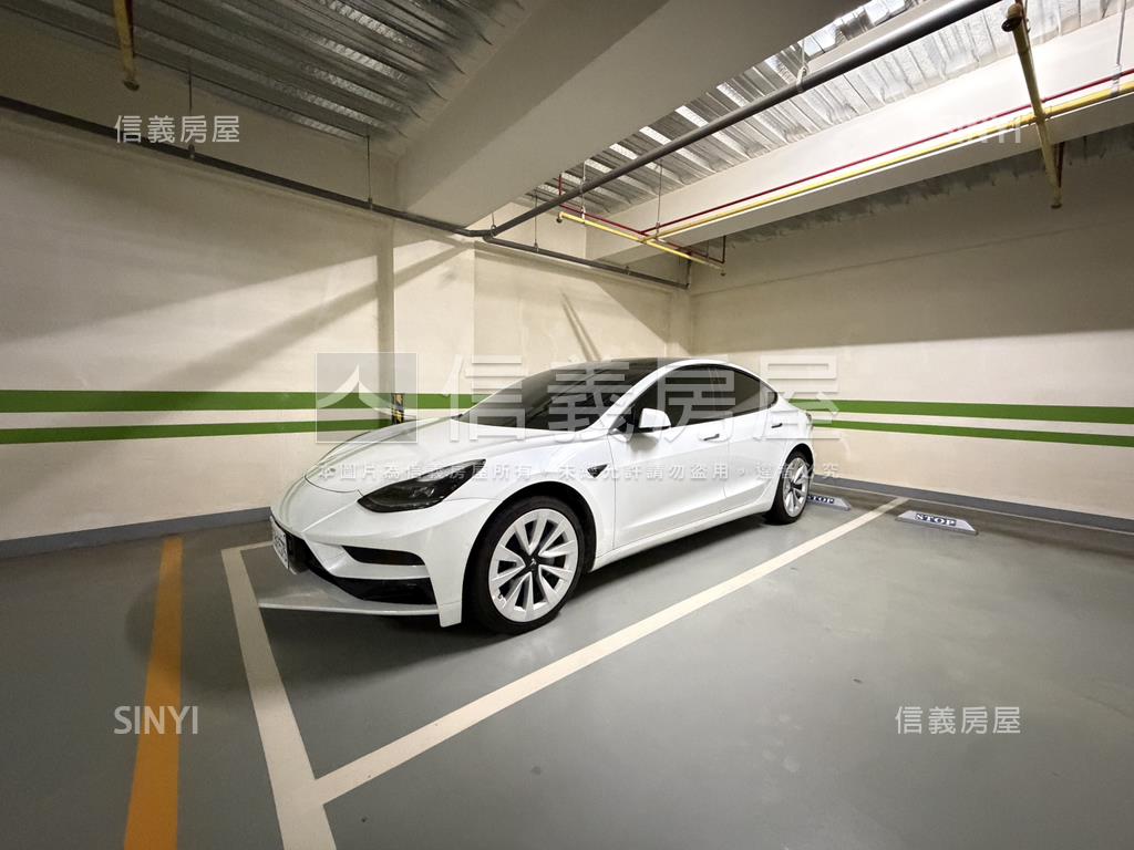 中港層峰百萬裝潢三房平車房屋室內格局與周邊環境