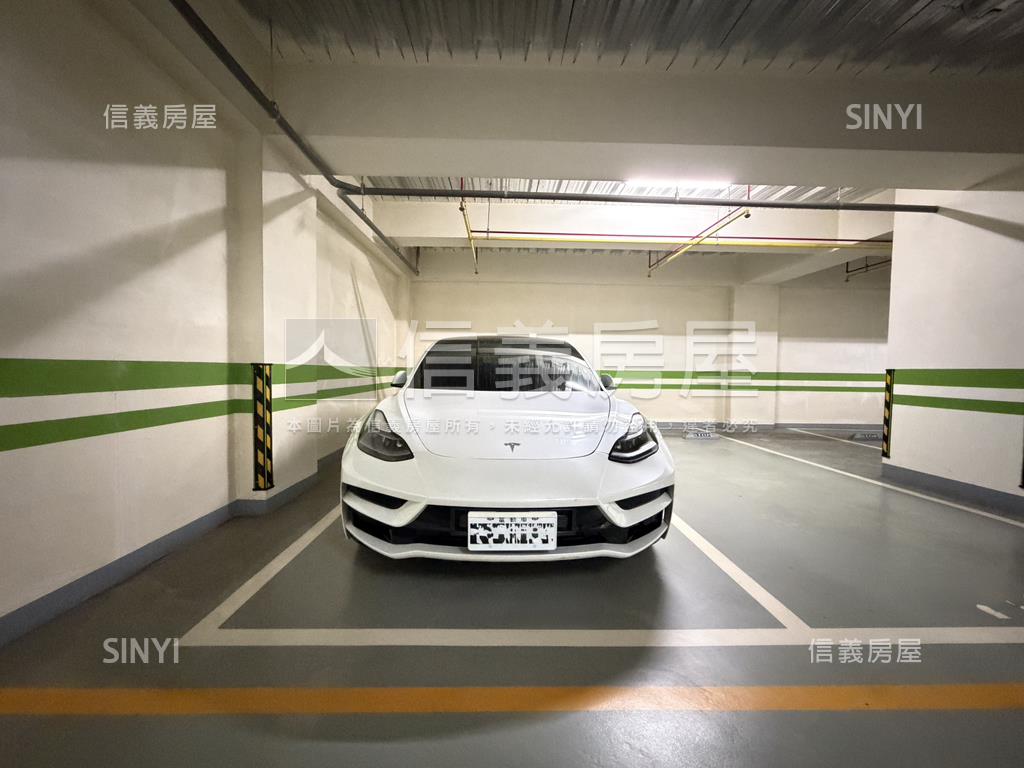 中港層峰百萬裝潢三房平車房屋室內格局與周邊環境