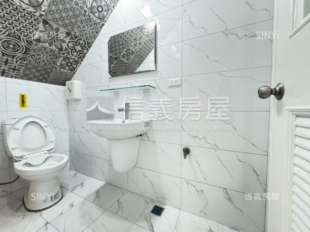 哈瑪星捷運站翻新金透店房屋室內格局與周邊環境