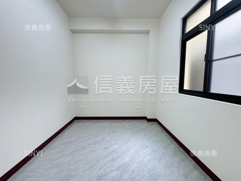 哈瑪星捷運站翻新金透店房屋室內格局與周邊環境