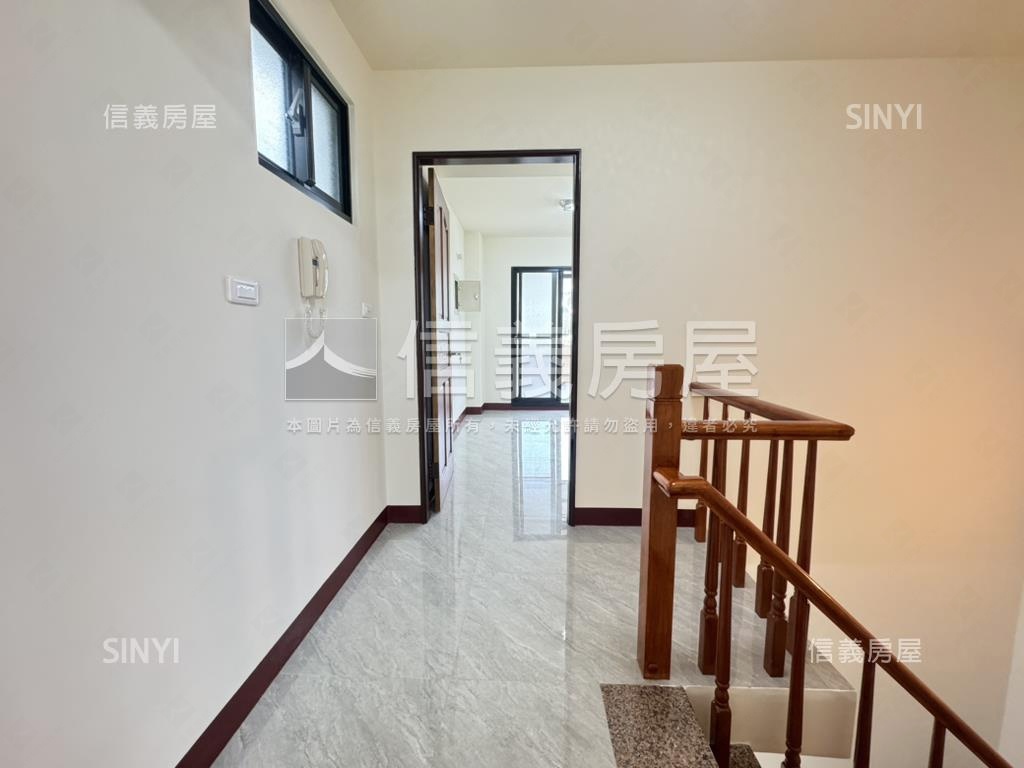 哈瑪星捷運站翻新金透店房屋室內格局與周邊環境