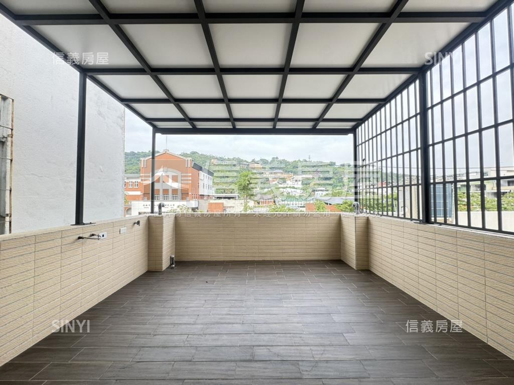 哈瑪星捷運站翻新金透店房屋室內格局與周邊環境