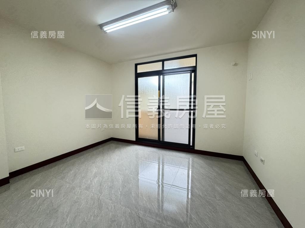 哈瑪星捷運站翻新金透店房屋室內格局與周邊環境