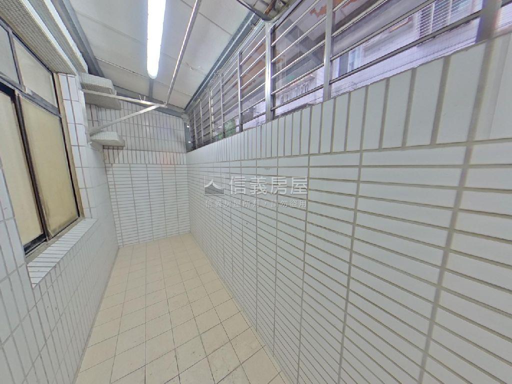 方正３房一樓房屋室內格局與周邊環境