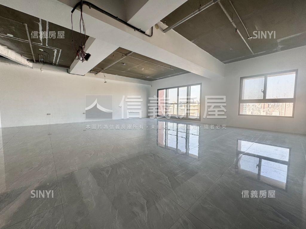 園道旁採光大三房雙車房屋室內格局與周邊環境