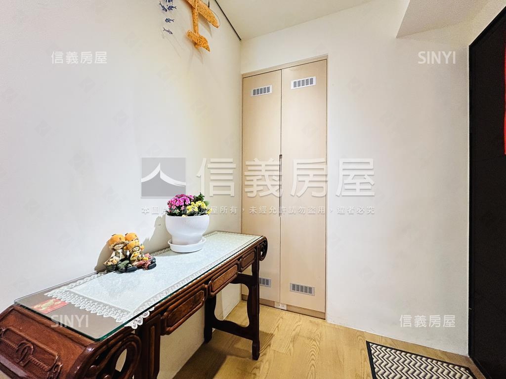 新世界景觀優雅大２房房屋室內格局與周邊環境