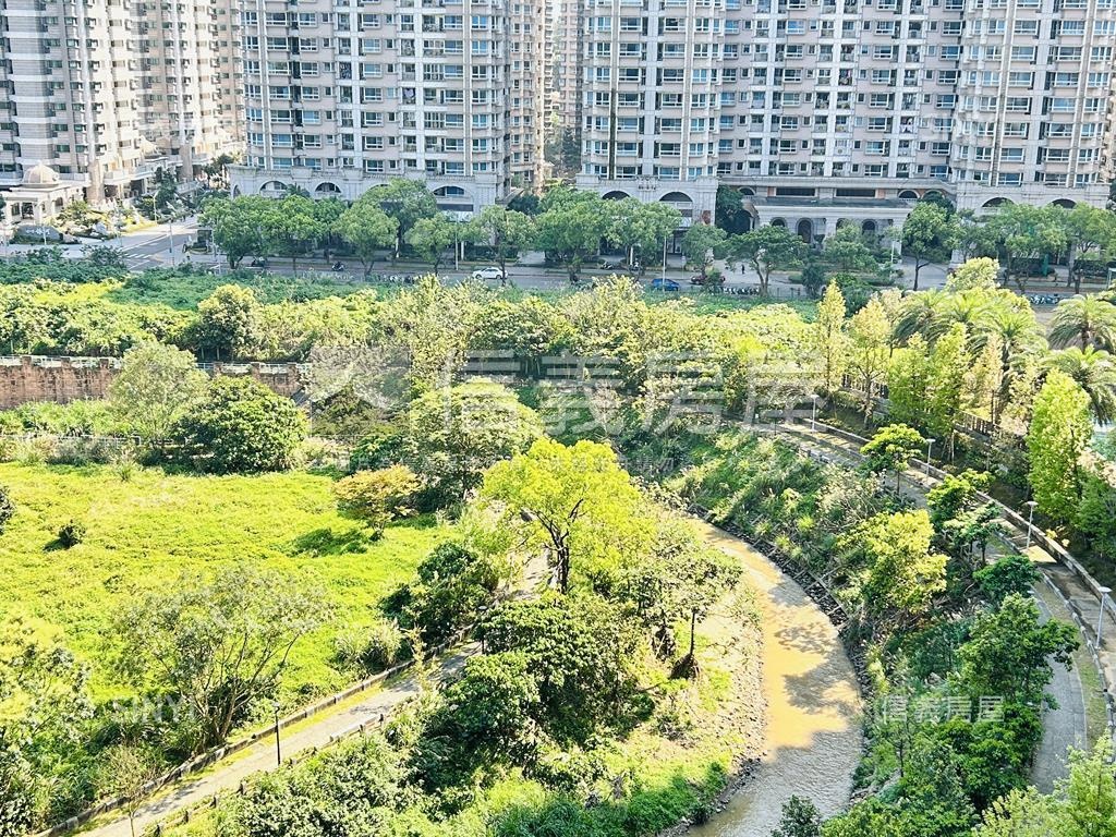 新世界景觀優雅大２房房屋室內格局與周邊環境