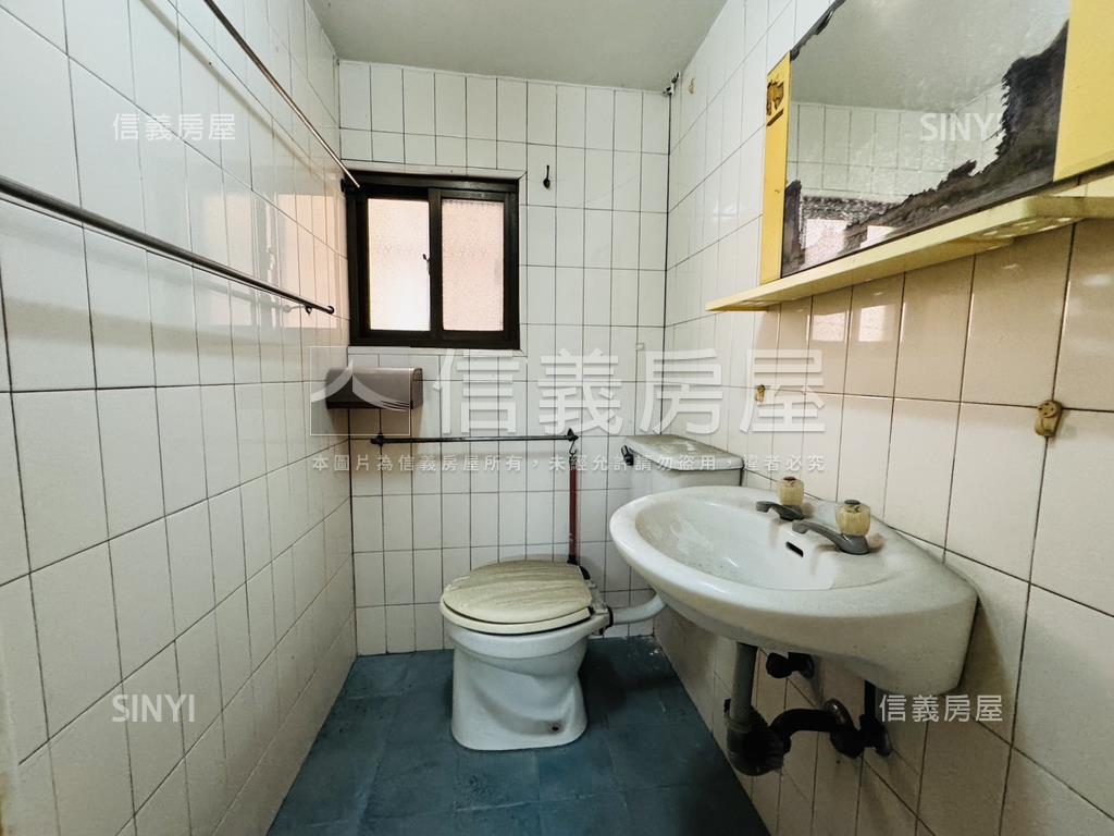 綠園道有天然瓦斯騎樓透天房屋室內格局與周邊環境