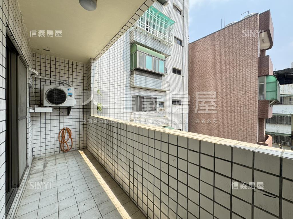 蘭開夏三房房屋室內格局與周邊環境