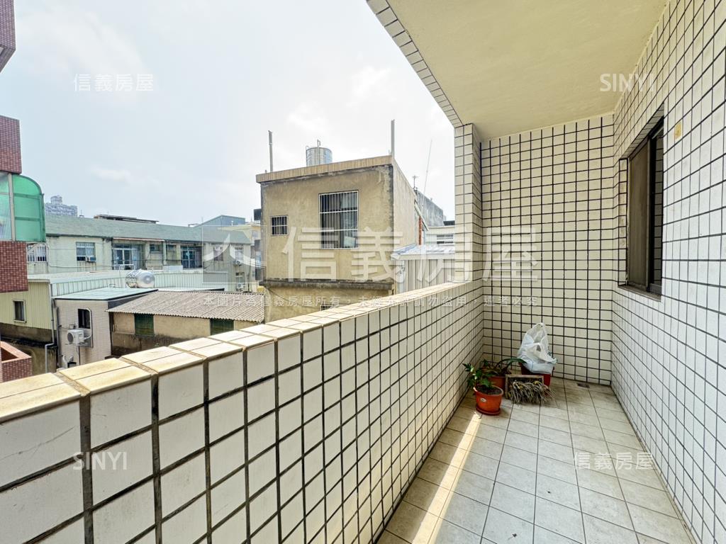 蘭開夏三房房屋室內格局與周邊環境