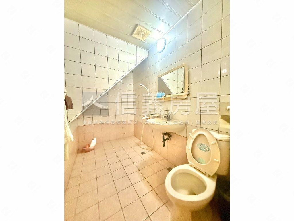 仁雄商圈正街透天房屋室內格局與周邊環境