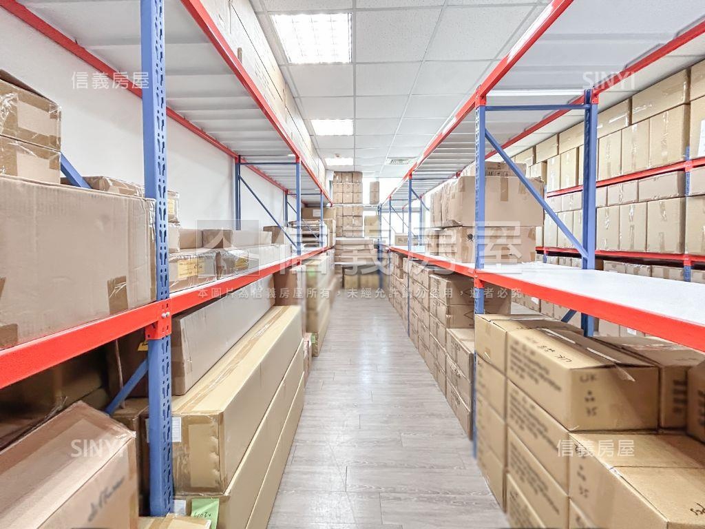 高樓美景辦公室附雙車位房屋室內格局與周邊環境