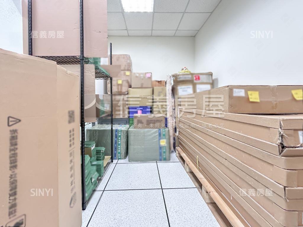 高樓美景辦公室附雙車位房屋室內格局與周邊環境