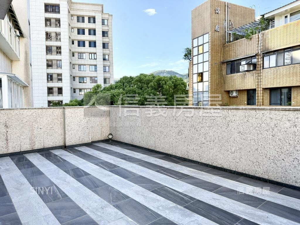 【有電梯】專任車庫別墅房屋室內格局與周邊環境