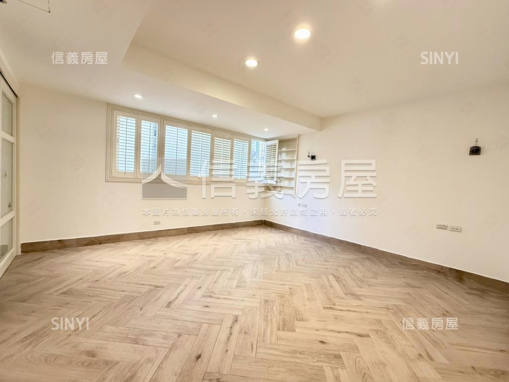 【有電梯】專任車庫別墅房屋室內格局與周邊環境