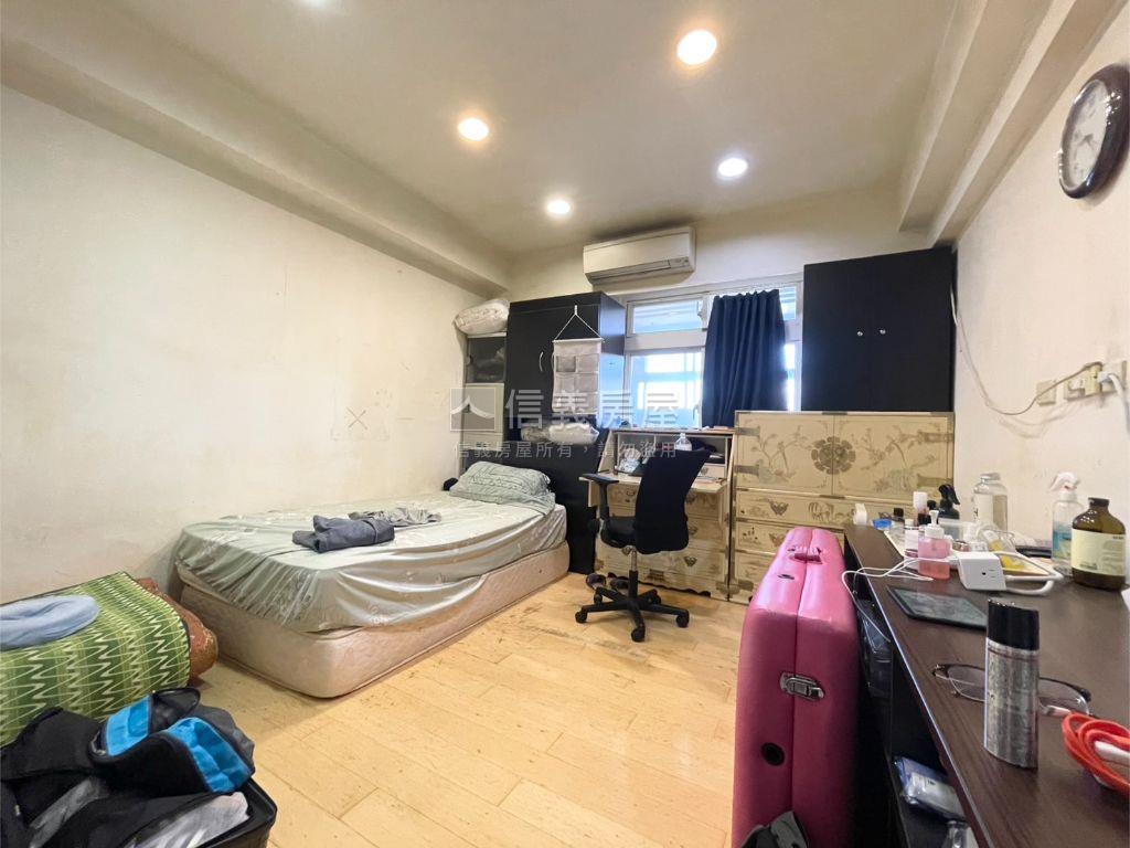 新★忠孝復興捷運國泰大戶房屋室內格局與周邊環境
