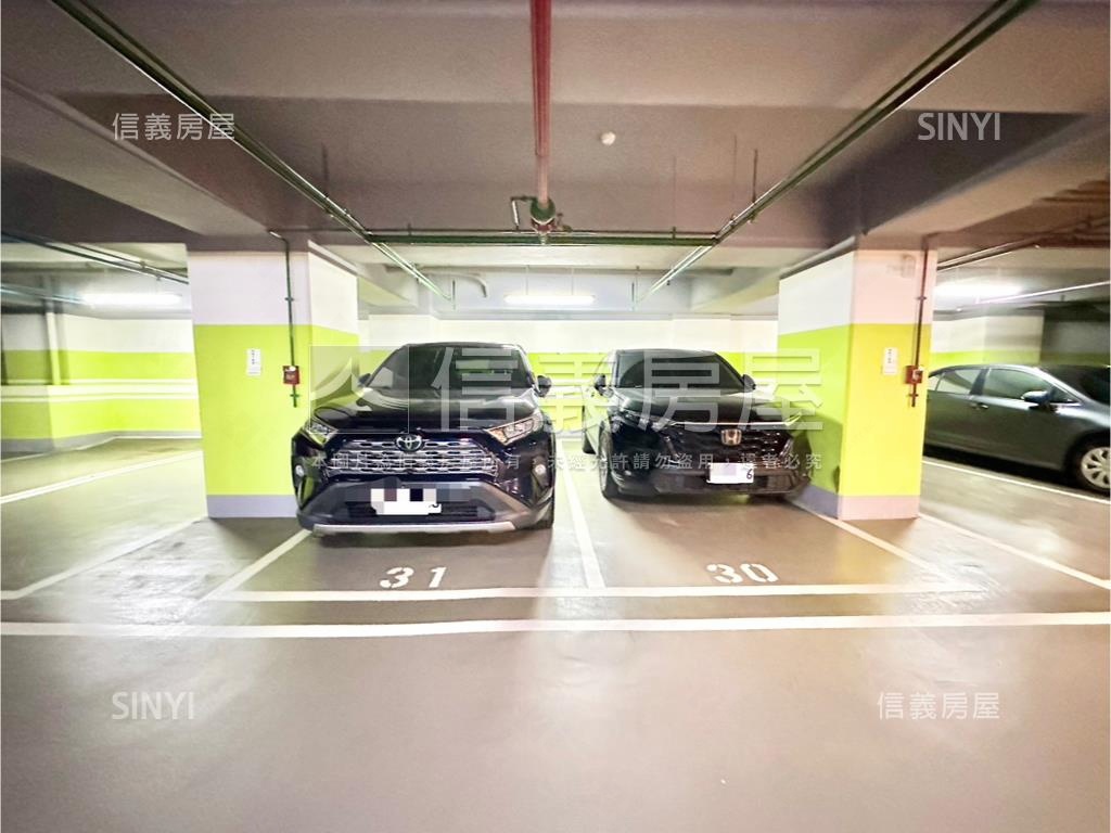 愛丁堡☆景觀兩房平面車位房屋室內格局與周邊環境