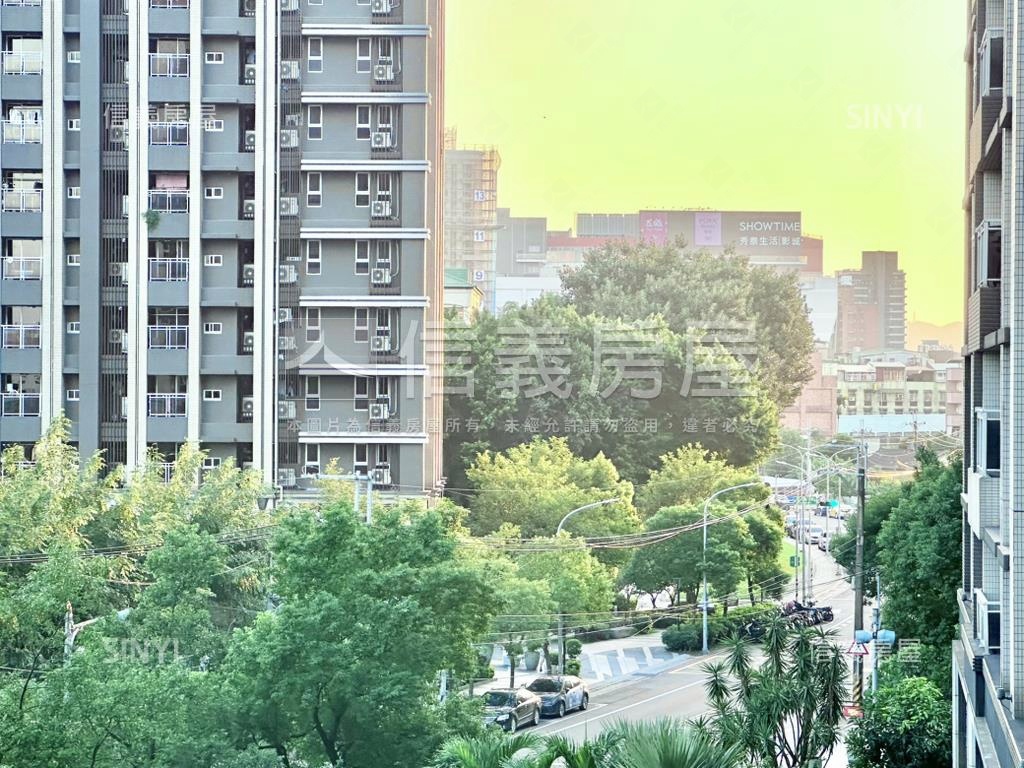 愛丁堡☆景觀兩房平面車位房屋室內格局與周邊環境