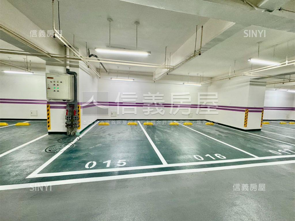 全新｜電梯２房附坡平車位房屋室內格局與周邊環境