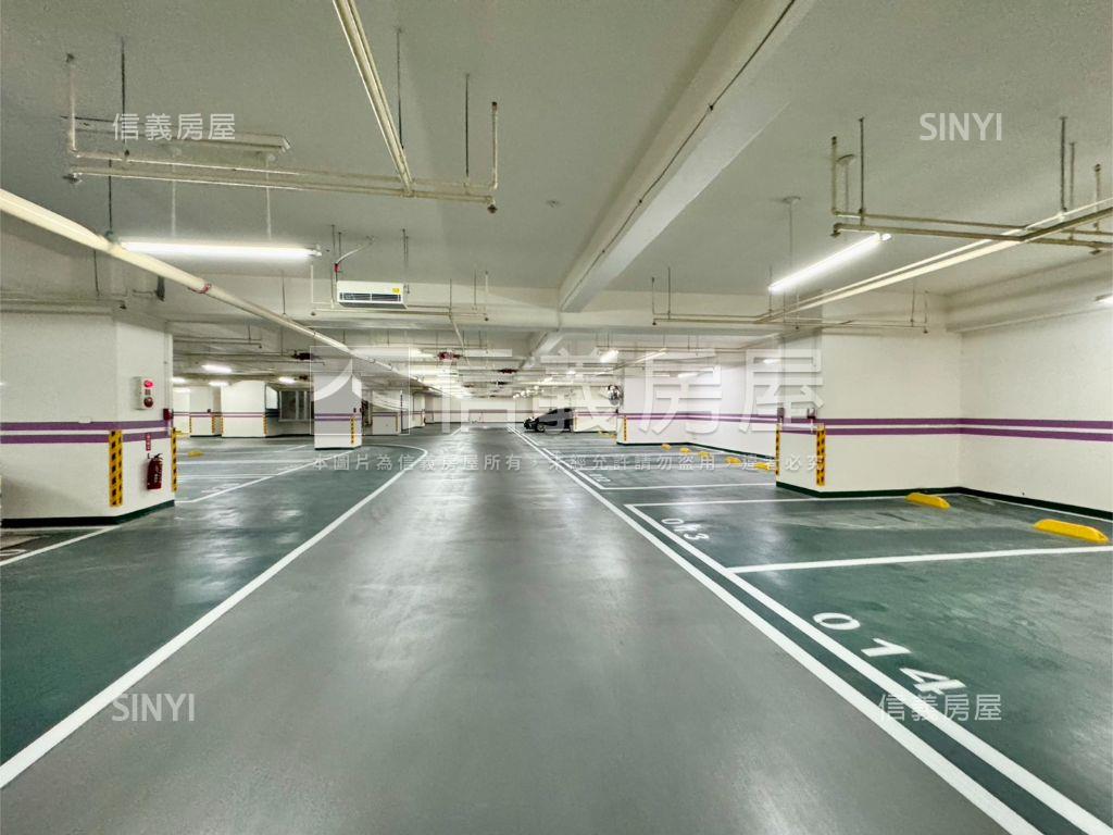 全新｜電梯２房附坡平車位房屋室內格局與周邊環境