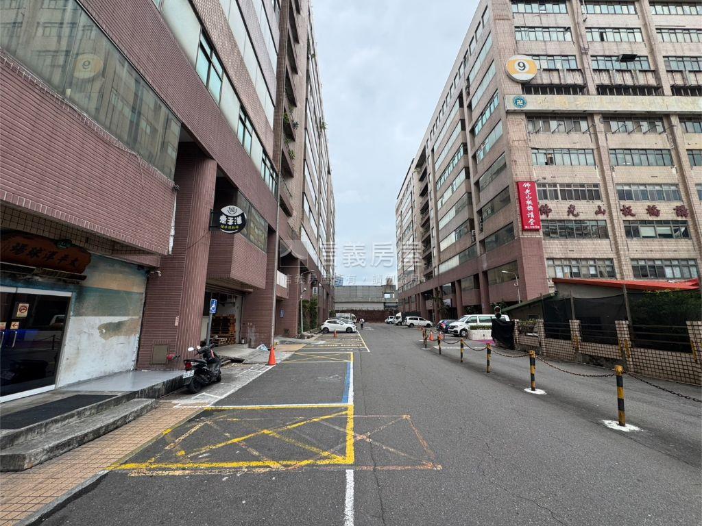 ★新接領袖天下廠辦★房屋室內格局與周邊環境