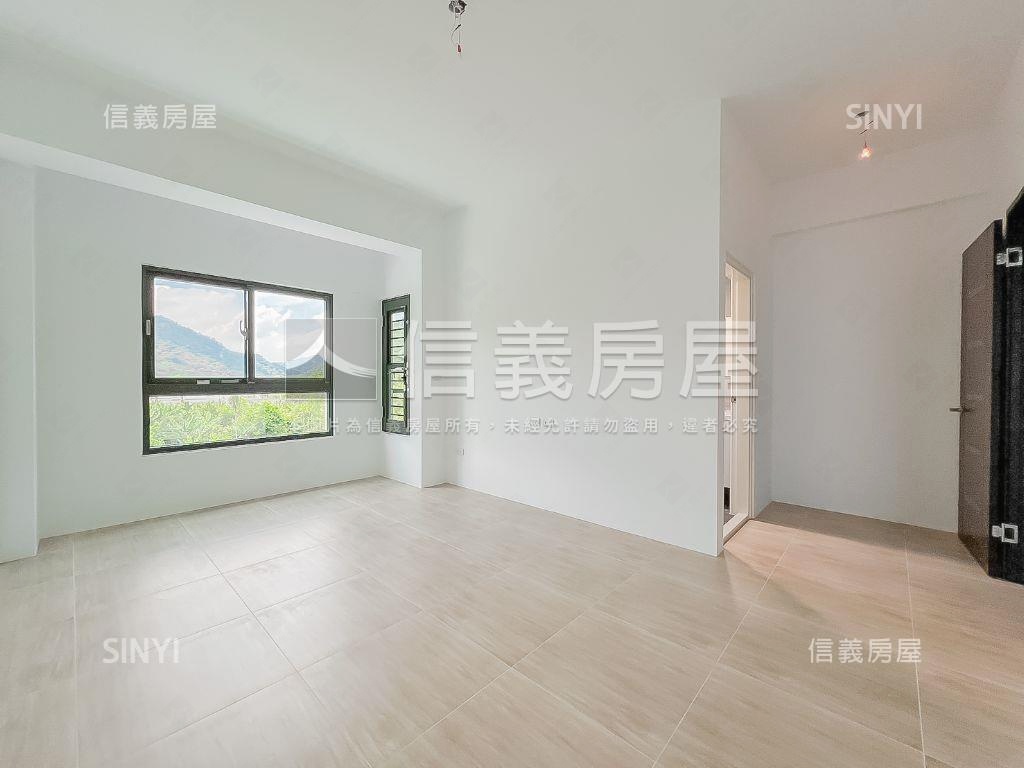 南投國姓鄉成功大院別墅７房屋室內格局與周邊環境