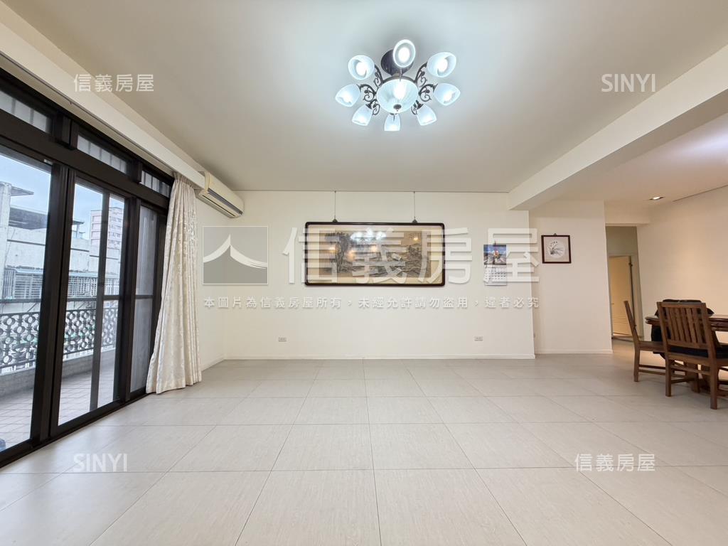 萬隆方正美麗頂加帶裝潢房屋室內格局與周邊環境