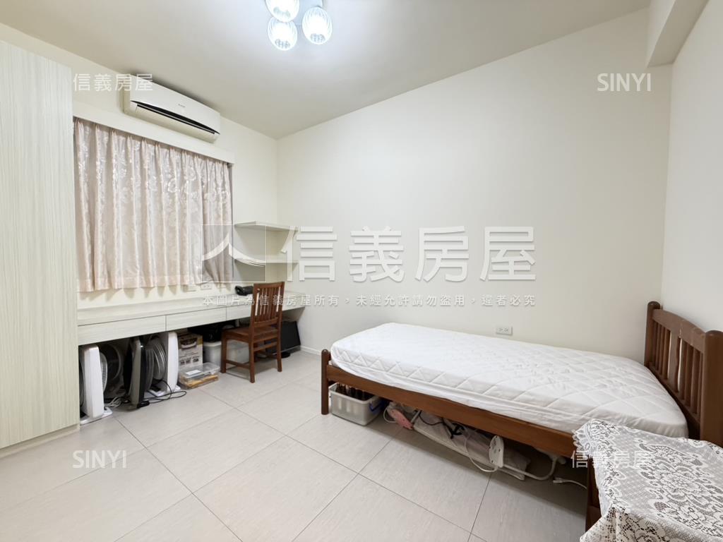 萬隆方正美麗頂加帶裝潢房屋室內格局與周邊環境