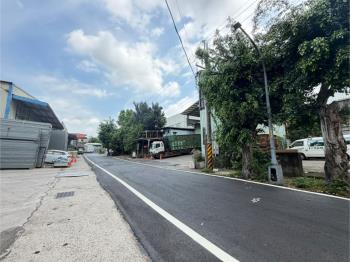 楓江土地。稀有釋出