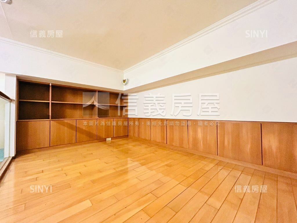 大湖公園家五房樓中樓房屋室內格局與周邊環境
