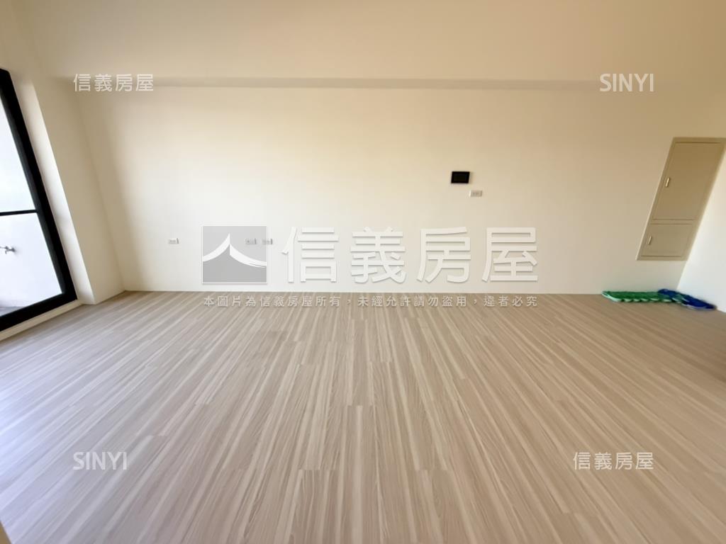 十二淳三房平車Ｅ房屋室內格局與周邊環境