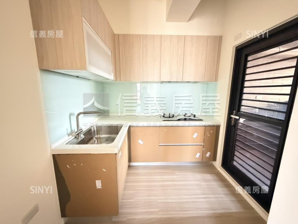 十二淳三房平車Ｅ房屋室內格局與周邊環境