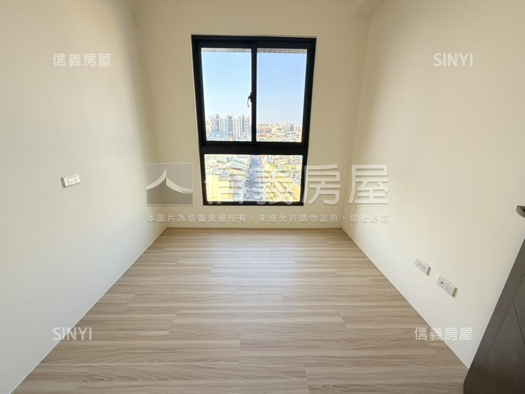 十二淳三房平車Ｅ房屋室內格局與周邊環境