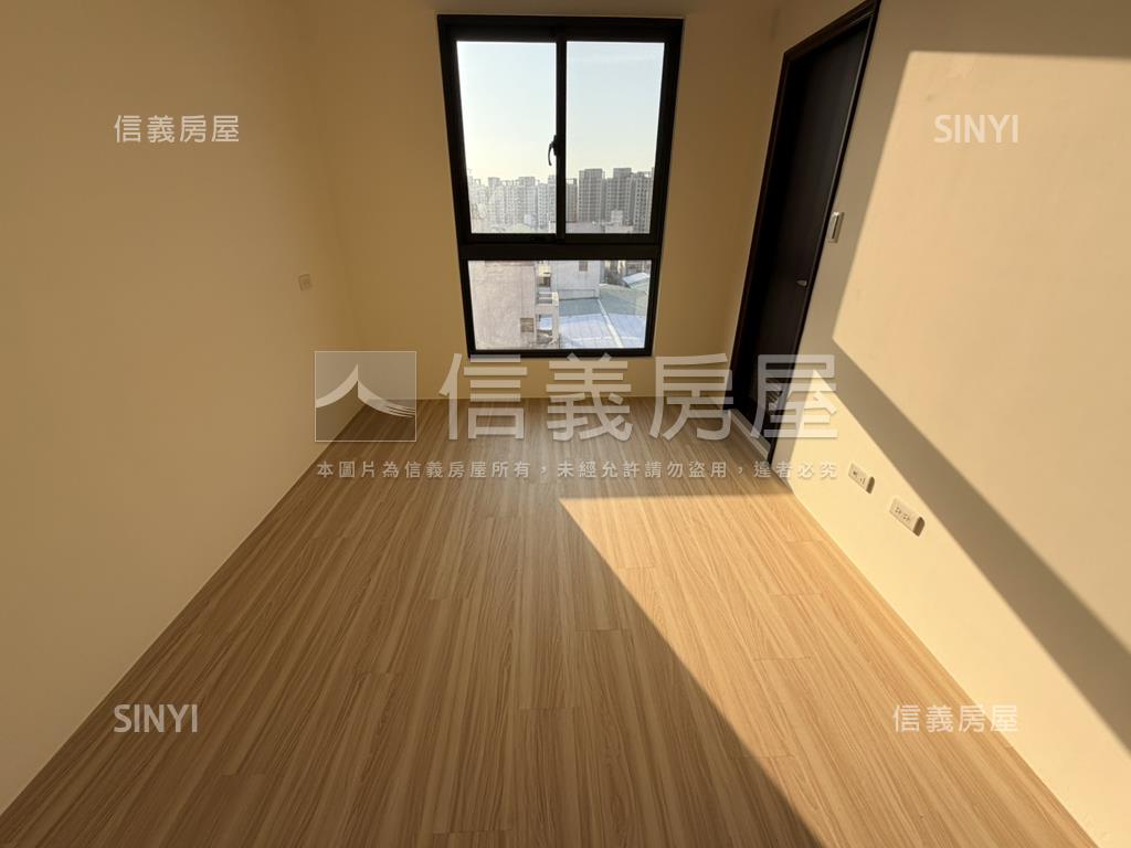 十二淳三房平車Ｅ房屋室內格局與周邊環境