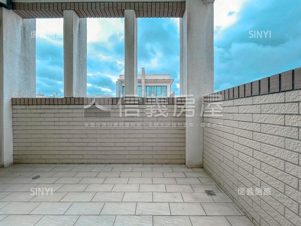 大灣輕屋齡角窗店面房屋室內格局與周邊環境