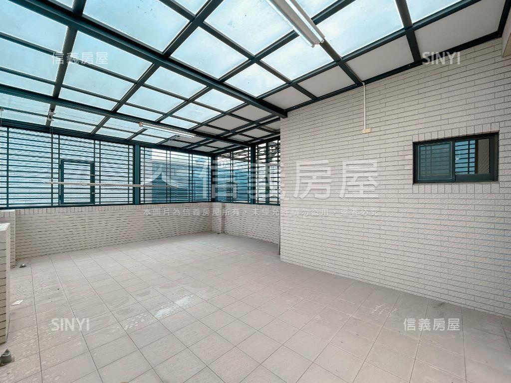 大灣輕屋齡角窗店面房屋室內格局與周邊環境