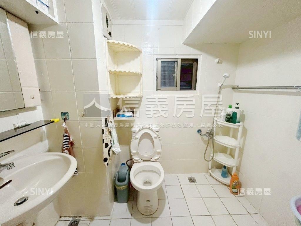 挑高溫馨捷運美宅房屋室內格局與周邊環境