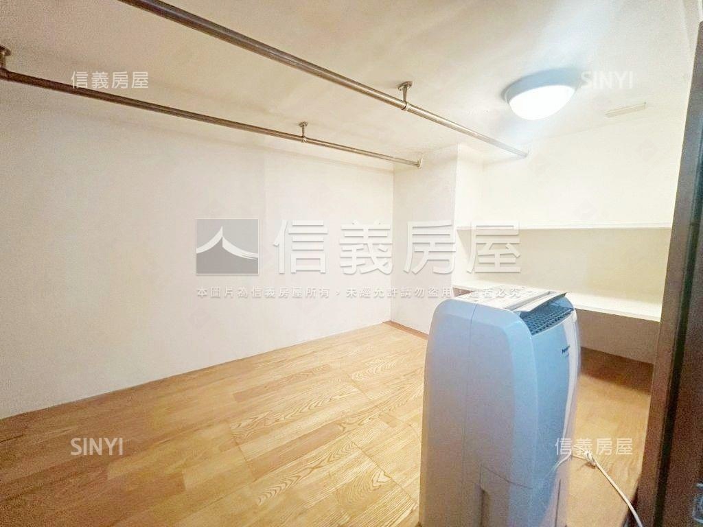 挑高溫馨捷運美宅房屋室內格局與周邊環境