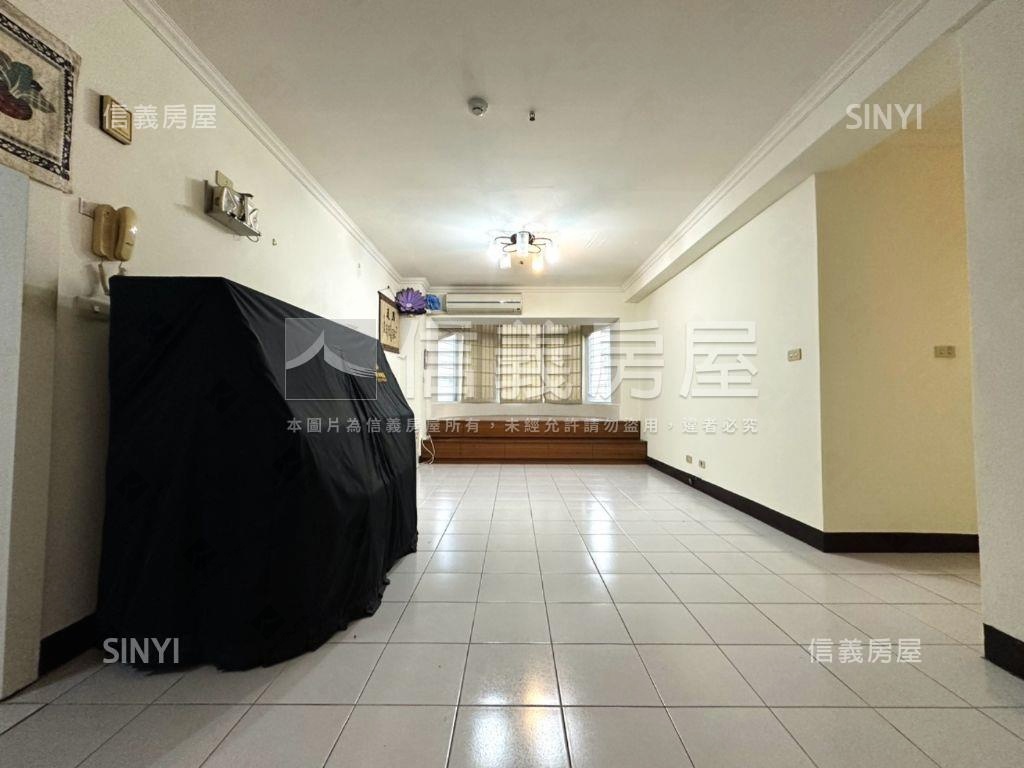 南港花園３房２衛高樓美宅房屋室內格局與周邊環境