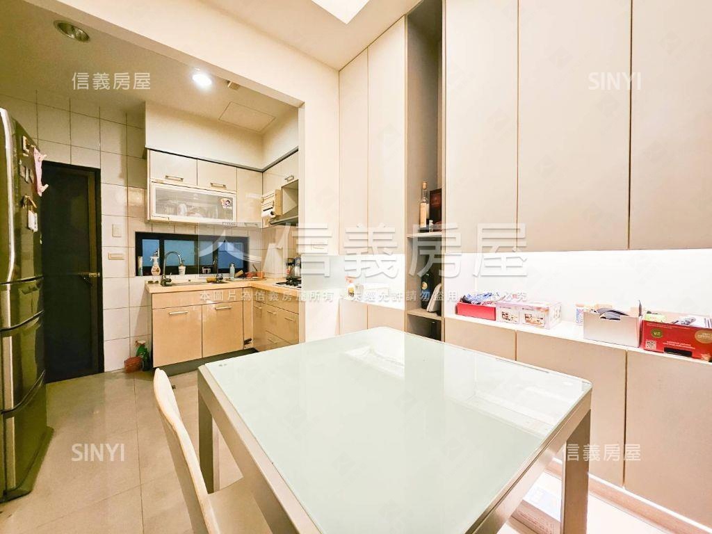 烏日大阪城美近高鐵高鐵房屋室內格局與周邊環境