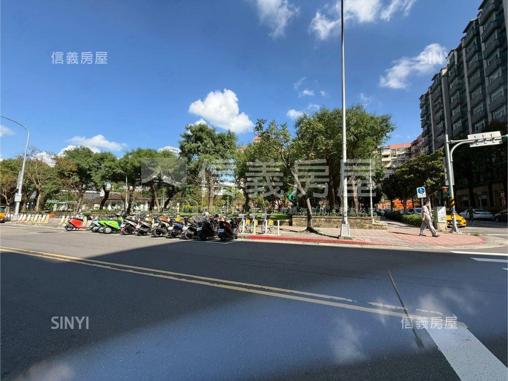 重陽收租超棒店面房屋室內格局與周邊環境