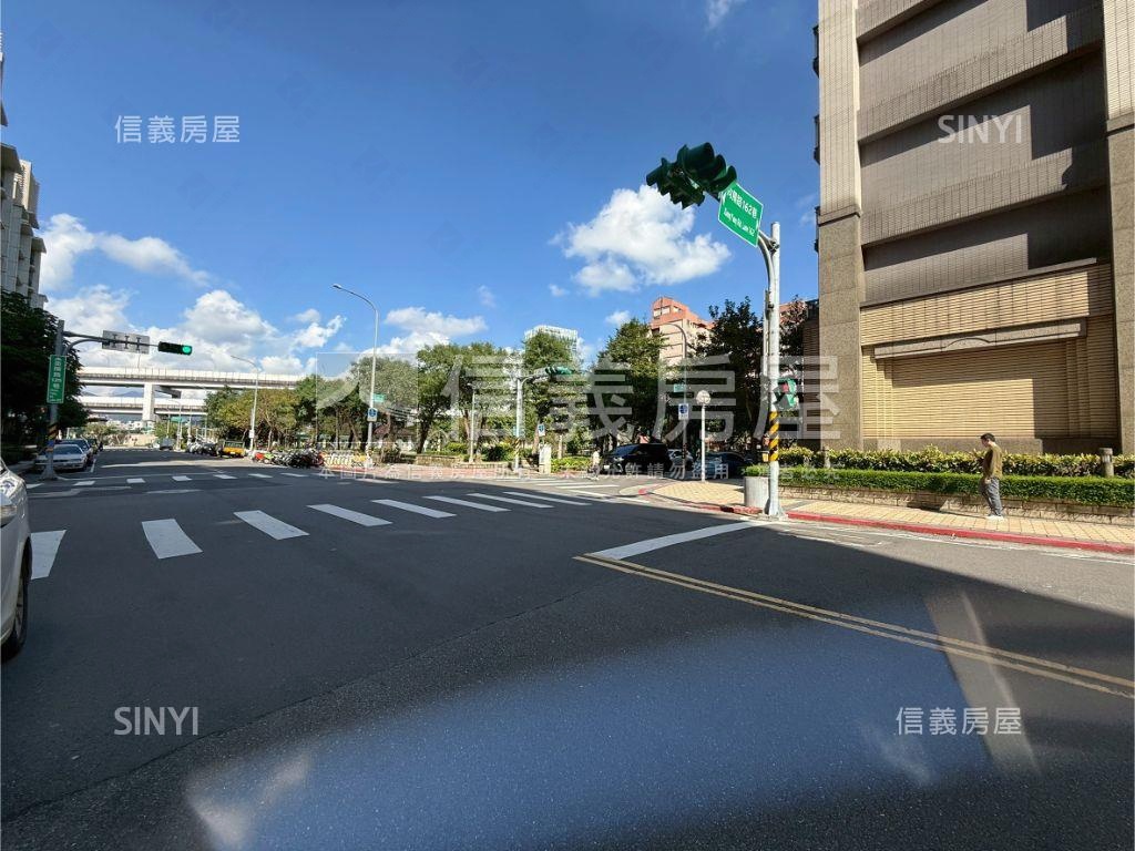 重陽收租超棒店面房屋室內格局與周邊環境